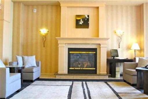 фото отеля Holiday Inn & Suites Parkway Conference Centre