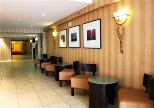 фото отеля Holiday Inn & Suites Parkway Conference Centre