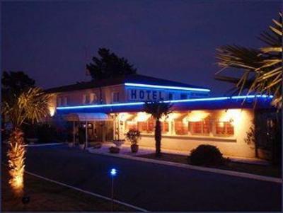 фото отеля Hotel Le Capricorne