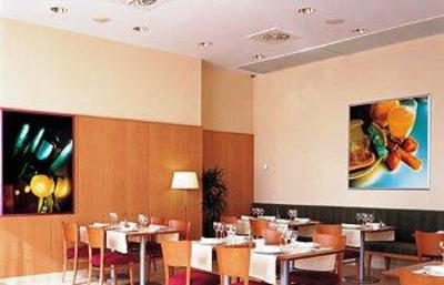 фото отеля Hotel Ibis Madrid Arganda
