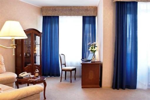 фото отеля Oktyabrskaya Hotel Krasnoyarsk