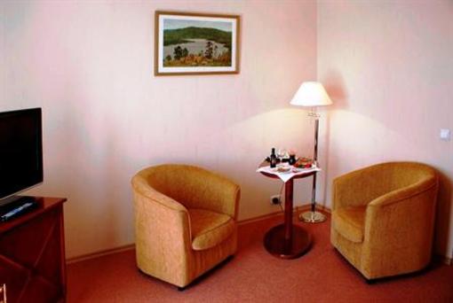 фото отеля Oktyabrskaya Hotel Krasnoyarsk