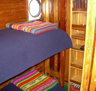 фото отеля Yavari Ship Bed&Breakfast