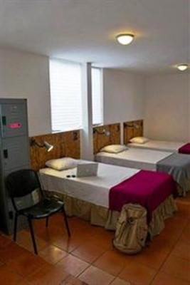 фото отеля Hostal Punto 79