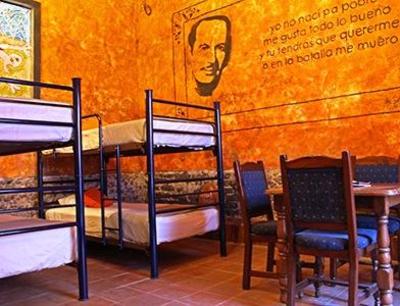 фото отеля Hostal Punto 79