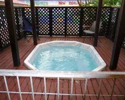 фото отеля Crash Palace Backpackers