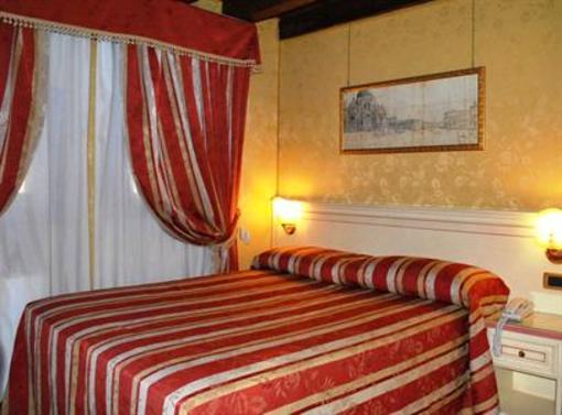 фото отеля Hotel Ca' San Polo