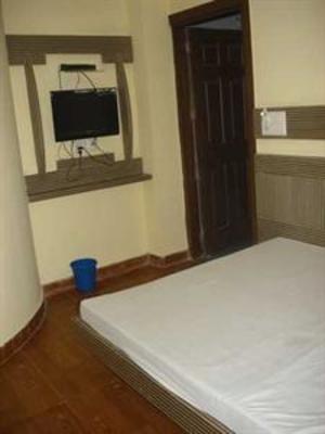 фото отеля Hotel S B Inn