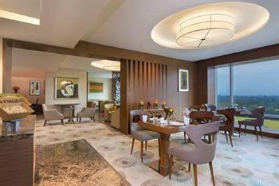 фото отеля The Westin Chennai Velachery