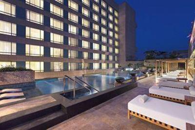 фото отеля The Westin Chennai Velachery
