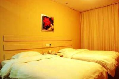 фото отеля Super 8 Tengzhou Shanguo Road