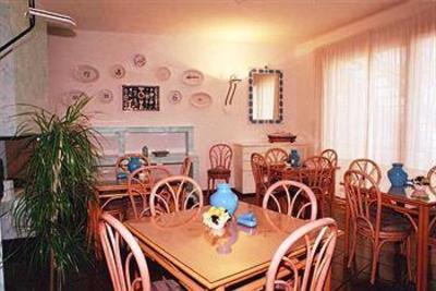 фото отеля Hotel Residence Garibaldi Boschetto Holiday