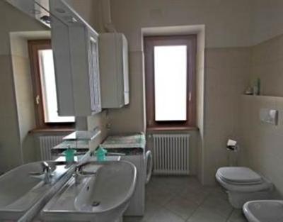 фото отеля Cremia Apartment