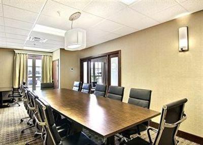 фото отеля Comfort Suites Farmington