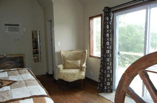 фото отеля Wayside Cabins