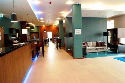 фото отеля Holiday Inn Express Warsaw Airport