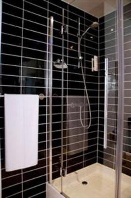 фото отеля Holiday Inn Express Warsaw Airport