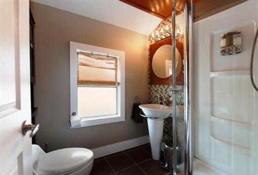 фото отеля Commercial Drive Accommodations