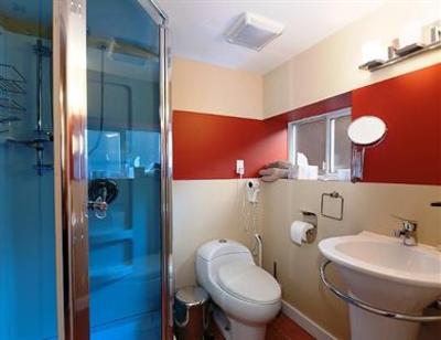фото отеля Commercial Drive Accommodations