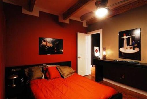 фото отеля Commercial Drive Accommodations