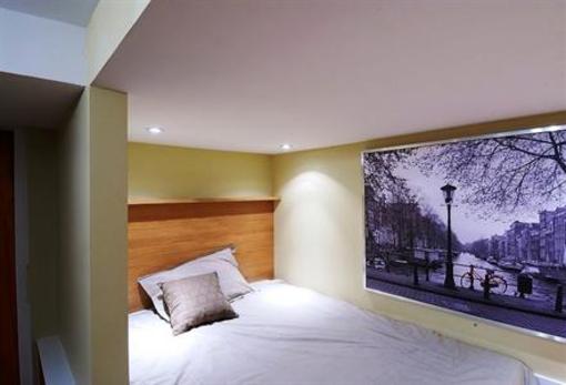 фото отеля Commercial Drive Accommodations