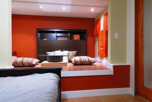фото отеля Commercial Drive Accommodations