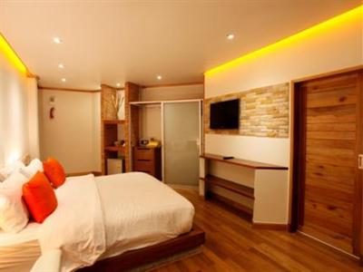 фото отеля Casa Jip Guesthouse Phuket