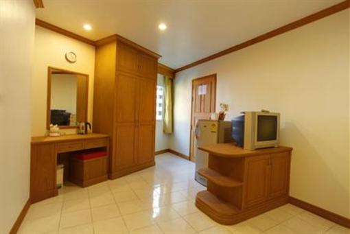 фото отеля Casa Jip Guesthouse Phuket