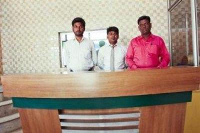 фото отеля Hotel Mannat International