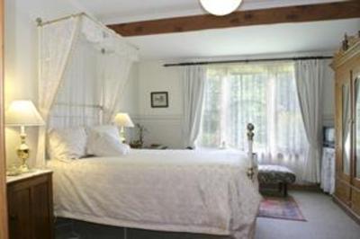 фото отеля Riseley Cottage Strathblane