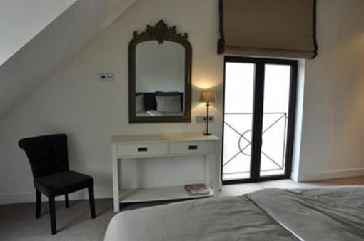 фото отеля Rue Haute Bed & Breakfast