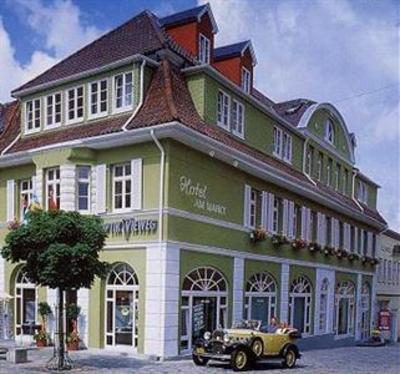 фото отеля Hotel Am Markt Neustadt bei Coburg