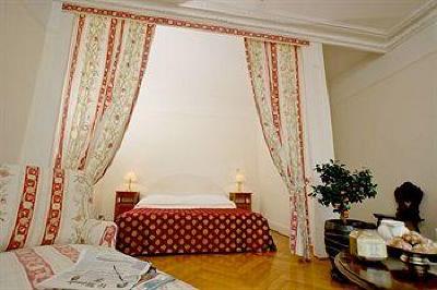 фото отеля Hotel Helvetie