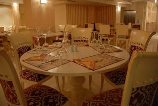 фото отеля Oasis Hotel Skala
