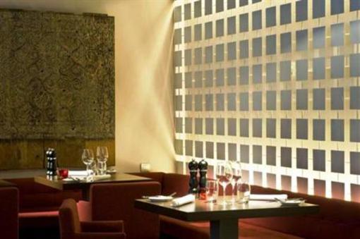 фото отеля Radisson Blu Hotel Madrid Prado