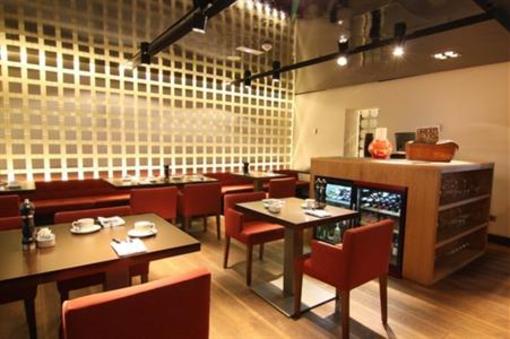 фото отеля Radisson Blu Hotel Madrid Prado