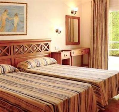 фото отеля Hostal Roca Plana