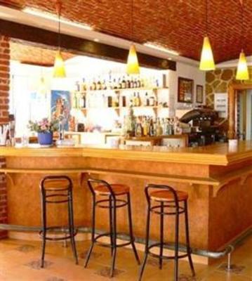 фото отеля Hostal Roca Plana