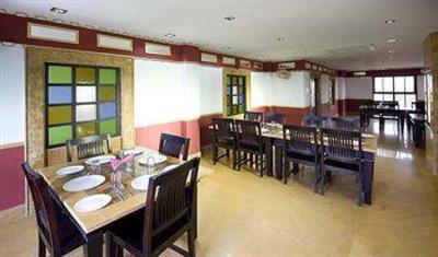 фото отеля Hotel Shanti Residency