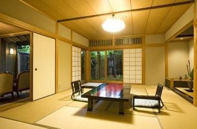фото отеля Ryotei Tanokura Ryokan Inn Yufu