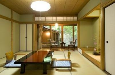 фото отеля Ryotei Tanokura Ryokan Inn Yufu