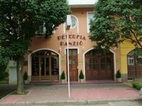 Peterfia Panzio
