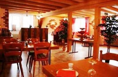 фото отеля Hotel Zur Grafschaft Veldenz