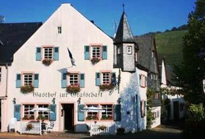 фото отеля Hotel Zur Grafschaft Veldenz