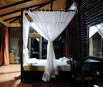 фото отеля Arenal Waterfall Lodge