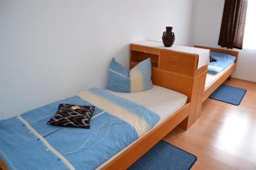фото отеля Hotel zur Burg Polle
