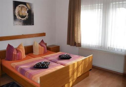 фото отеля Hotel zur Burg Polle