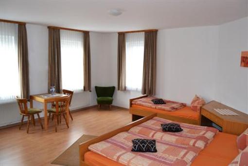 фото отеля Hotel zur Burg Polle