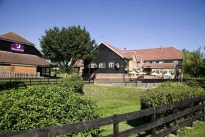 фото отеля Premier Inn East Mayne Basildon