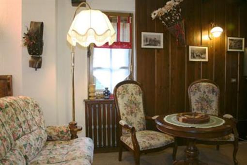 фото отеля Petit Meuble Hotel Courmayeur